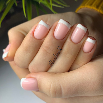 Klio Professional, Камуфлирующая база Creamy pink