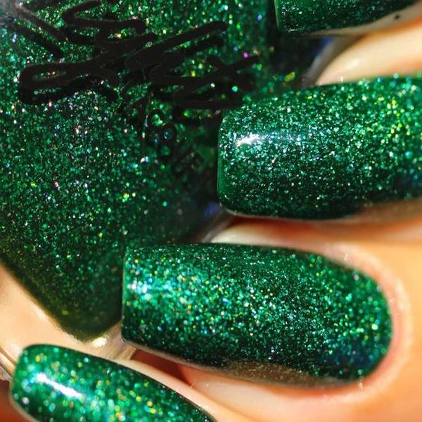 зеленые ногти - фото