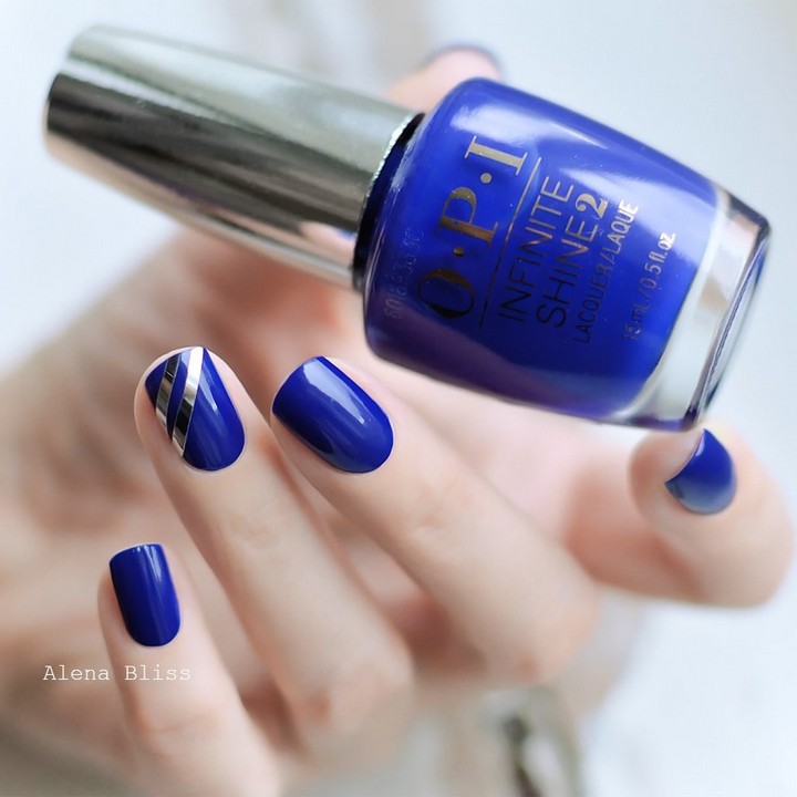 Лак OPI Indignantly Indigo