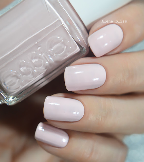 Летний маникюр с лаками Essie